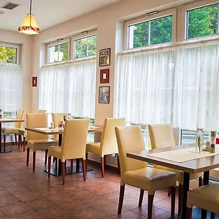 Wellness Hukvaldy Polopenze A Wellness V Cene Hotel
