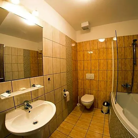 Wellness Hukvaldy Polopenze A Wellness V Cene 3* Příbor