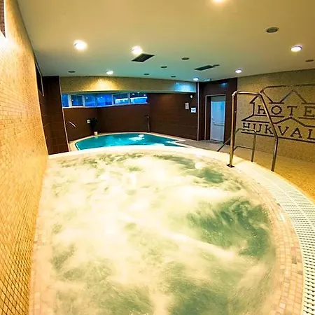 Wellness Hukvaldy Polopenze A Wellness V Cene Hotel 3*