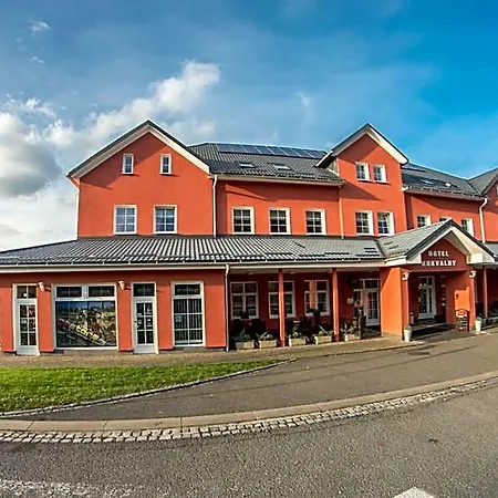 Hotel Wellness Hukvaldy Polopenze A Wellness V Cene