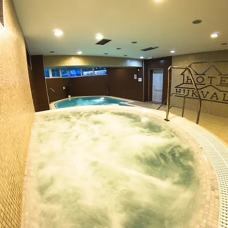 Wellness Hotel Hukvaldy Polopenze A Wellness V Cene 3* Pribor
