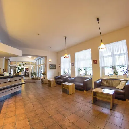 Wellness Hotel Hukvaldy Polopenze A Wellness V Cene 3* Pribor